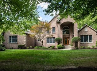 2353 Country Brook Dr, Hinckley, OH 44233