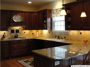 1044 W Front St, Red Bank, NJ 07701