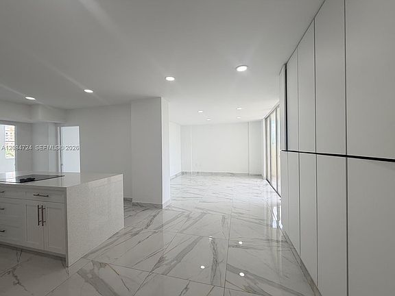 4th image of 11111 Biscayne Blvd #6E