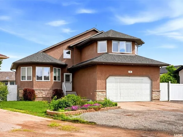 9 Brayden BAY, Grand Coulee, SK S4M 0A3