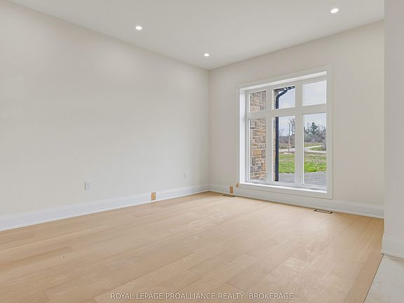 2nd image of 138 Hineman St