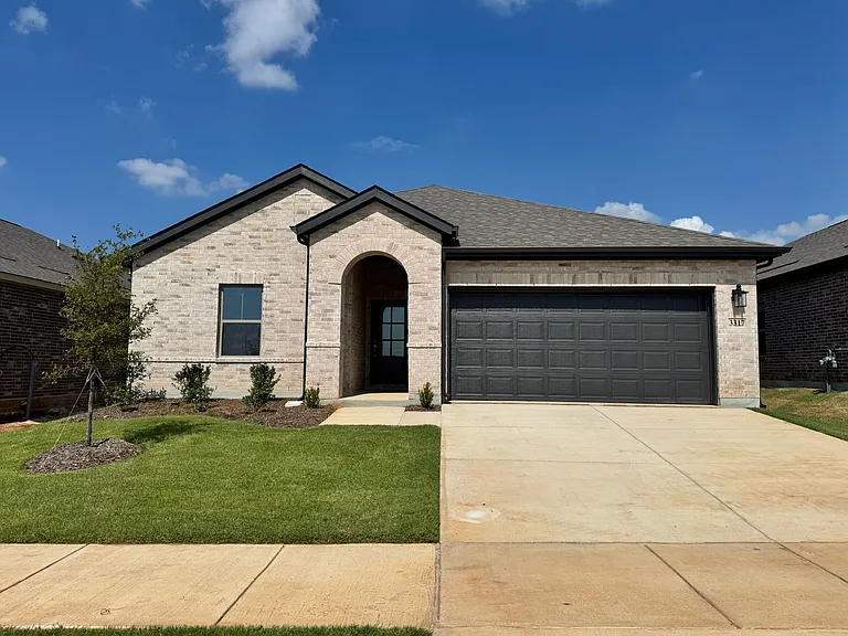 3317 Fortress Way — Photo 1