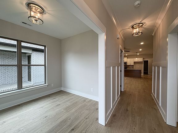 3rd image of 2033 Horseshoe Cir Lot 215