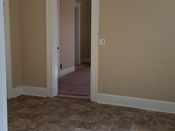 4th image of 430 W Walnut St