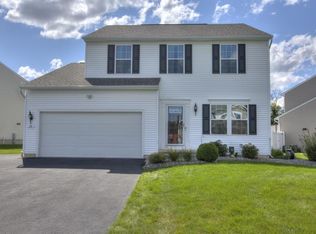 22 Naylor Cir, Baldwinsville, NY 13027