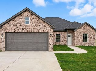 106 Center Dr, Pt, TX 75472