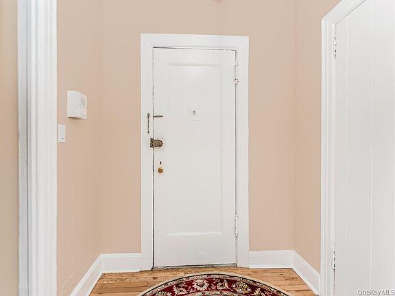 2nd image of 472 Gramatan Avenue #O2