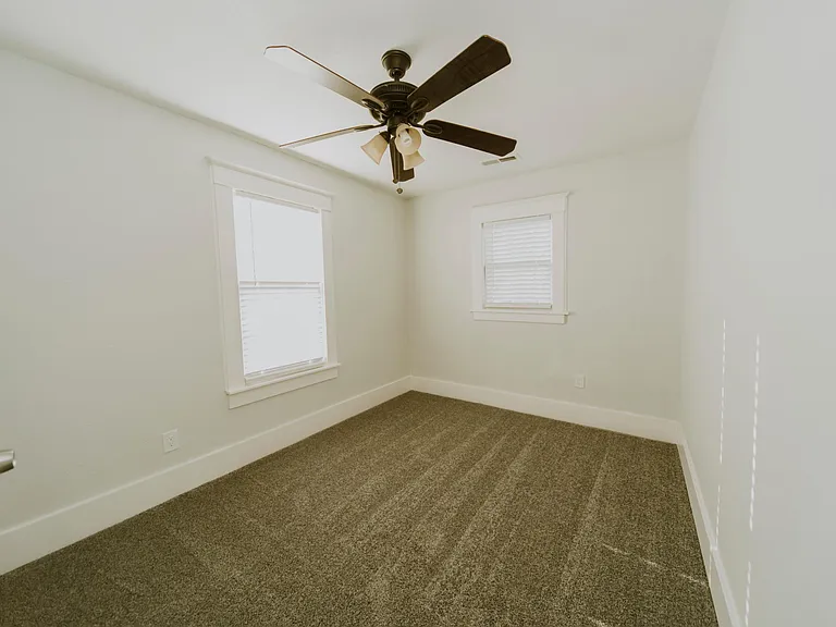 800 W Spruce St — Photo 13