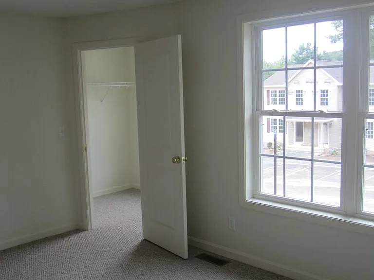 29-35 Stoneyview Way — Photo 12