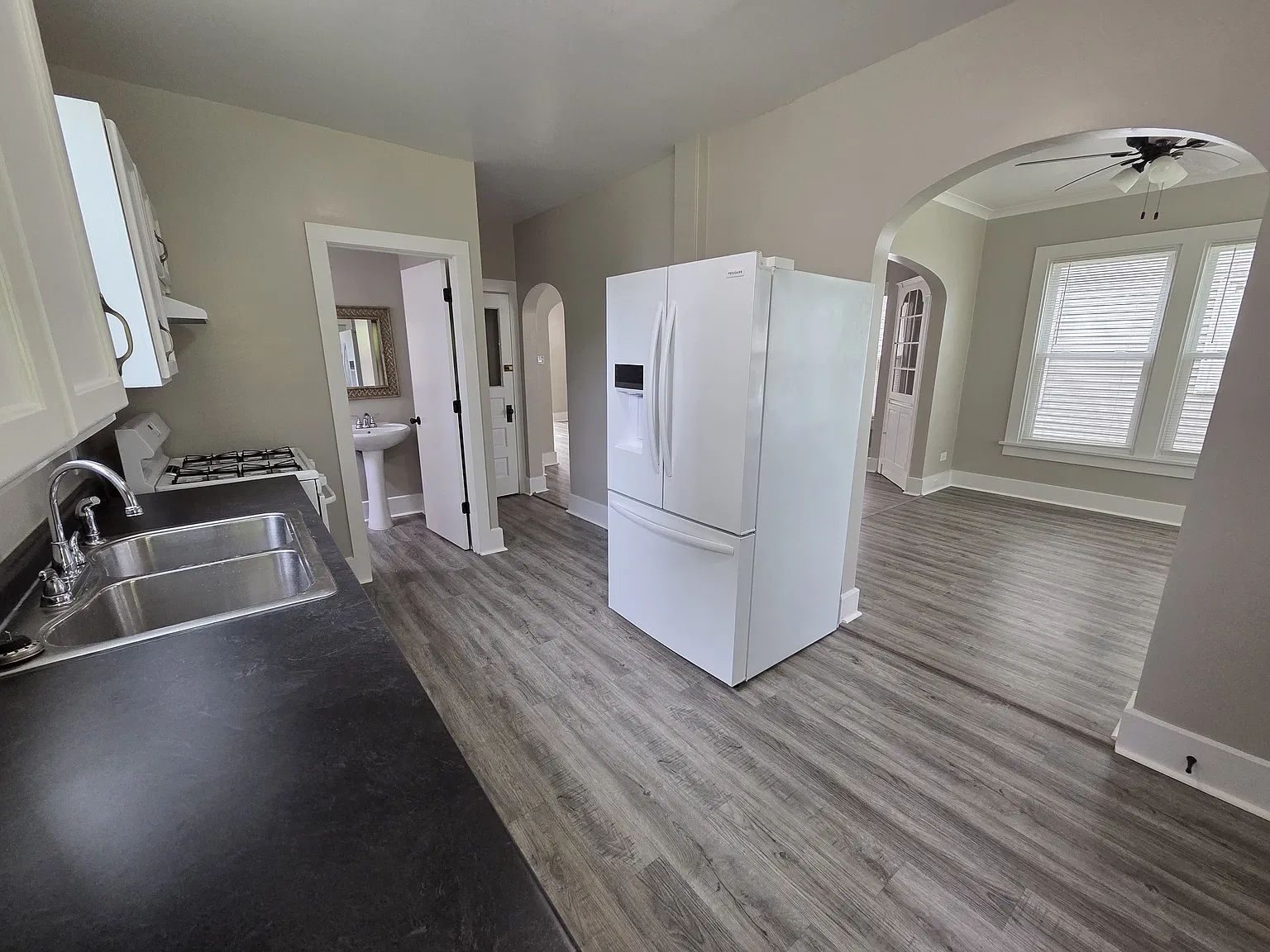 3 bed, 1510 sqft, $1,650 — Photo 4