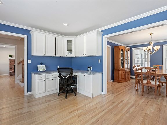 5th image of 3 Nobscott Rd