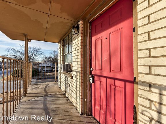 3rd image of 3333 S Walker Ave #10815335