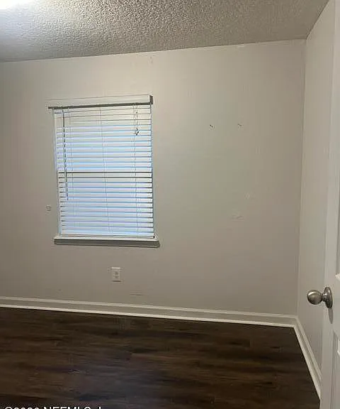 610 SW Nightingale St — Photo 9