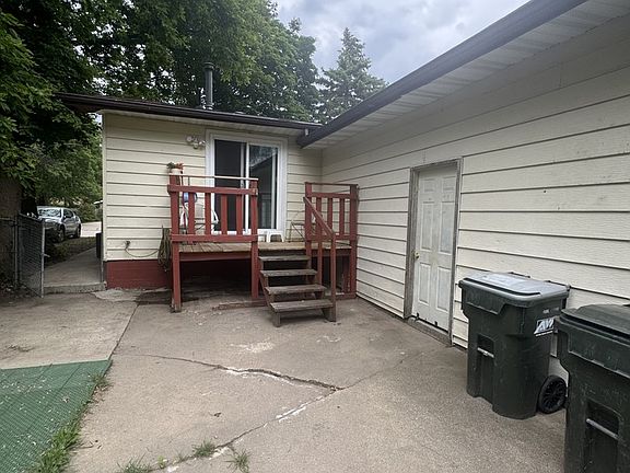 3rd image of 513 Griswold Ave