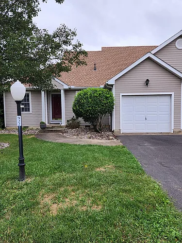 922 Rosalie Way Photo 1