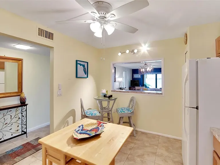 7700 Sun Island Dr S #105 — Photo 40