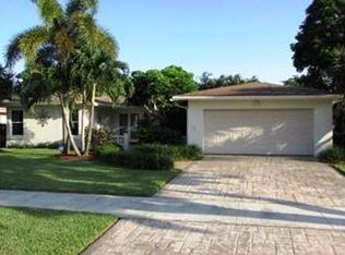 8406 SW 26th St, Davie, FL 33324