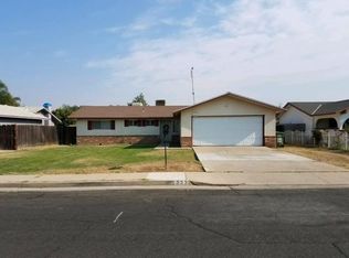 593 W North Way, Dinuba, CA