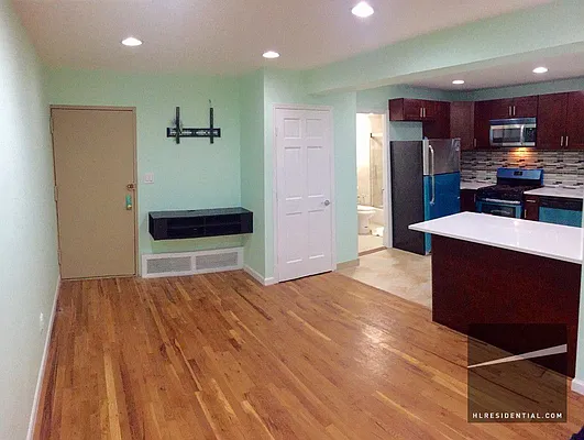 Rented by Highline Residential | media 9