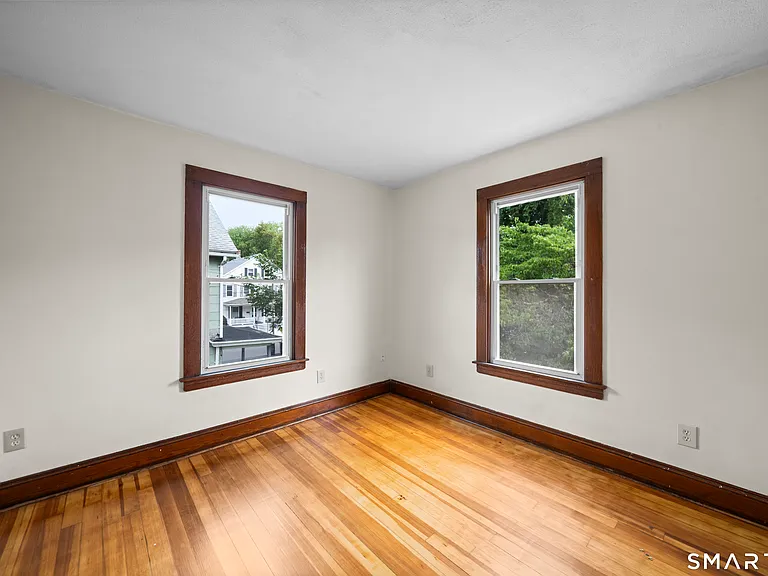 44 Bigelow Ave — Photo 29