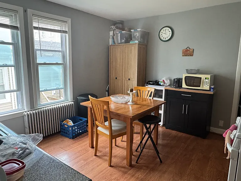 189 Campbell Ave #1 — Photo 6