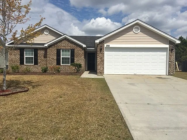 298 Willow Point Cir — Photo 1
