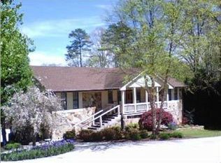 10912 N Harbor Rd, Soddy Daisy, TN 37379