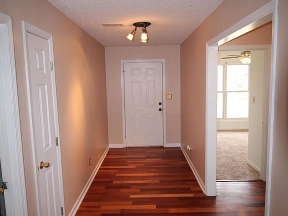 5th image of 107 Carnegie Loop
