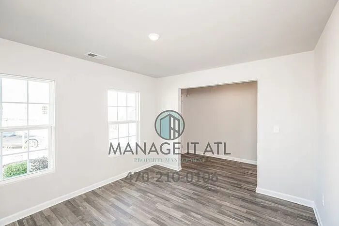 204 Indian River Dr — Photo 5