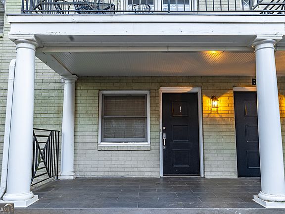 2nd image of 866 Briarcliff Rd NE APT B1