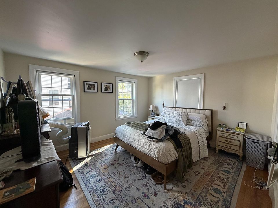 1st image of 35 Linden Ave #1