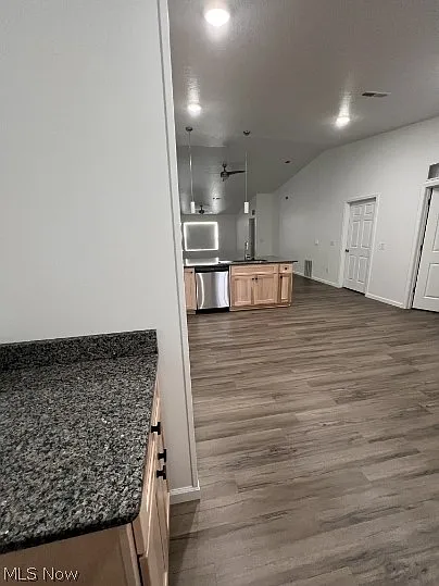 212 S Taylor — Photo 10