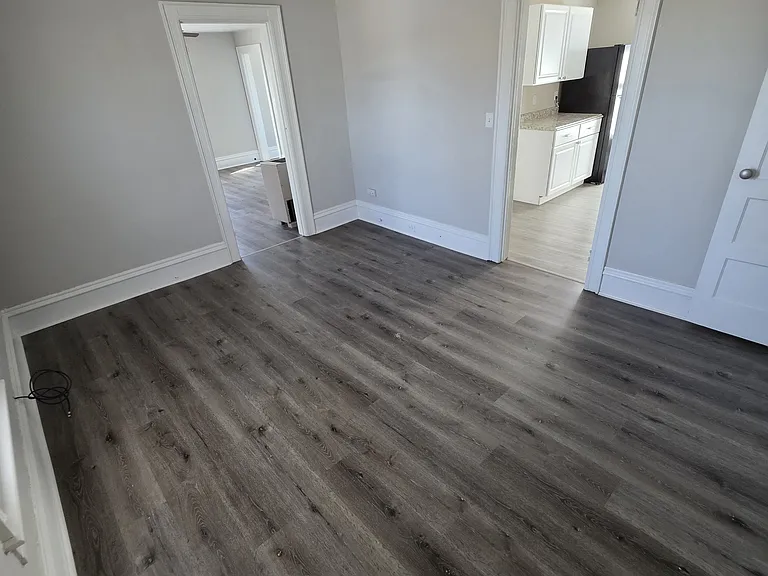 28 W James St — Photo 2