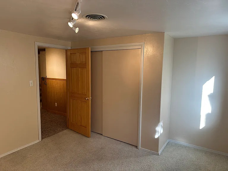1316 8th Ave — Photo 33