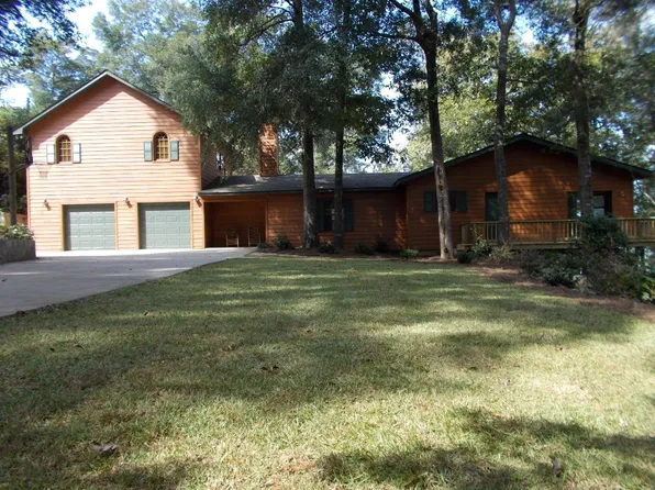 115 S Lake Dr, Perry, GA 31069