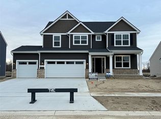 52137 Wellington Valley Dr, Macomb, MI
