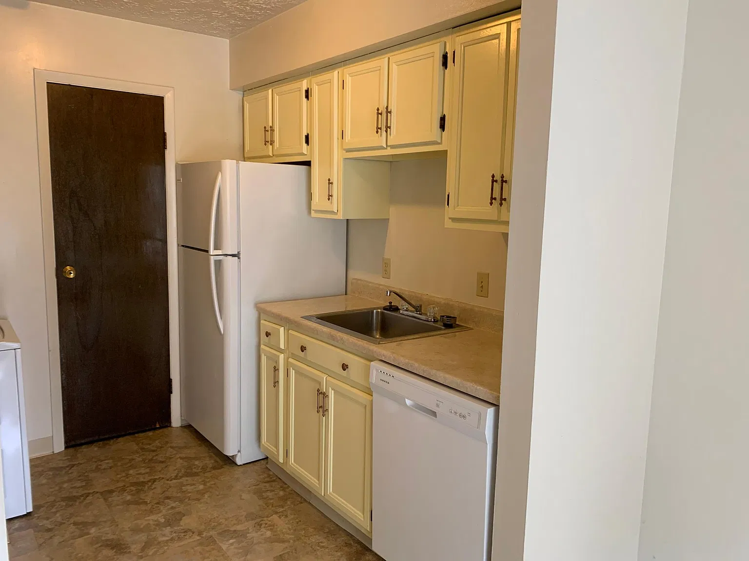 3043 Ivy Hill Cir — Photo 4
