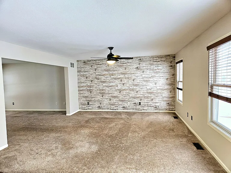 7761 Elk St — Photo 5