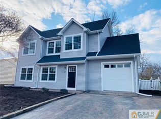 35 Idlewild Rd, Edison, NJ 08817