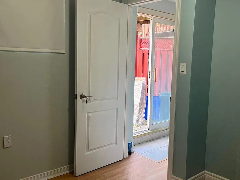 51 Casabel Dr — Photo 10