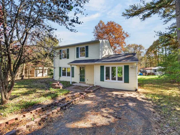 246 Blue Sky Dr, Wytheville, VA 24382