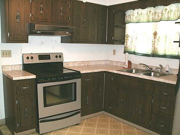 2nd image of 110 Elm Ave