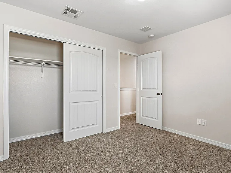 649 La Entrada Cir — Photo 31