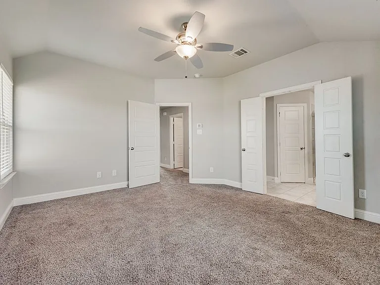 4929 Sanger Circle Dr #4929 — Photo 11