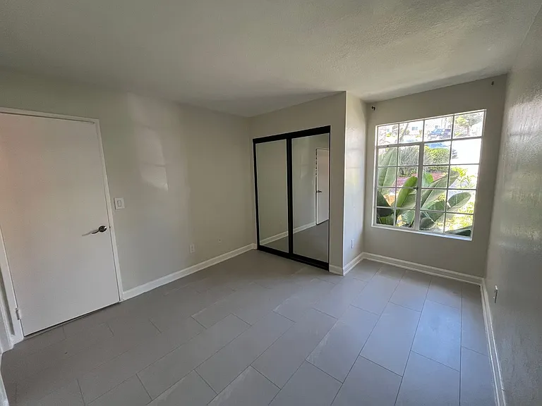 1121 Eureka St #1 — Photo 5