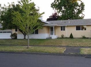 2494 Newcastle St, Eugene, OR 97404