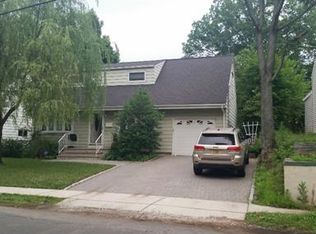 1087 Sayre Rd, Union, NJ 07083