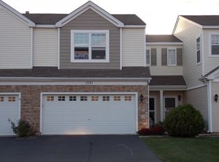 1531 Glacier Trl, Carpentersville, IL 60110