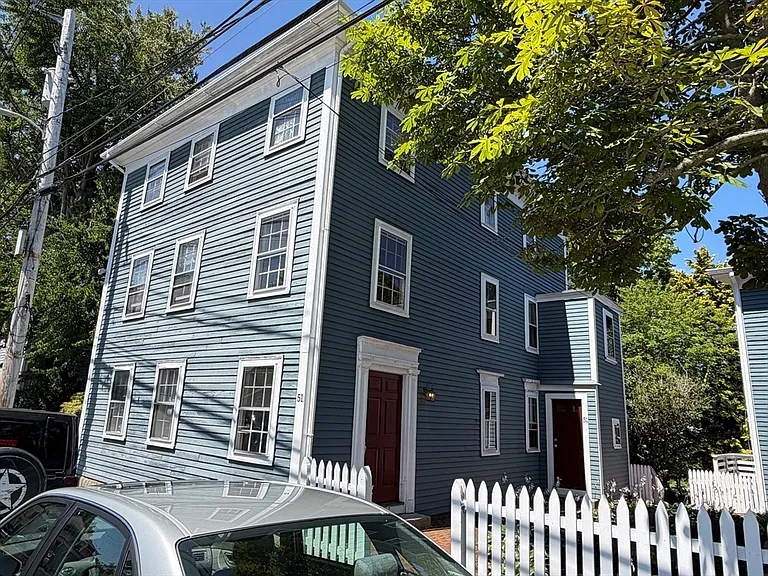 51 Elm St #2 — Photo 1