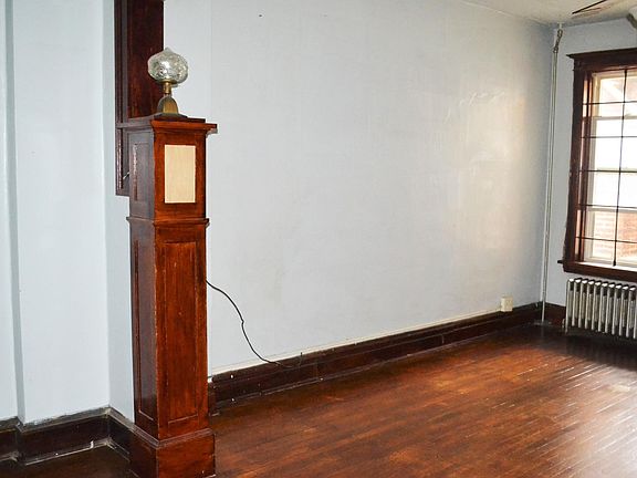 3rd image of 3717 W Belden Ave #1R